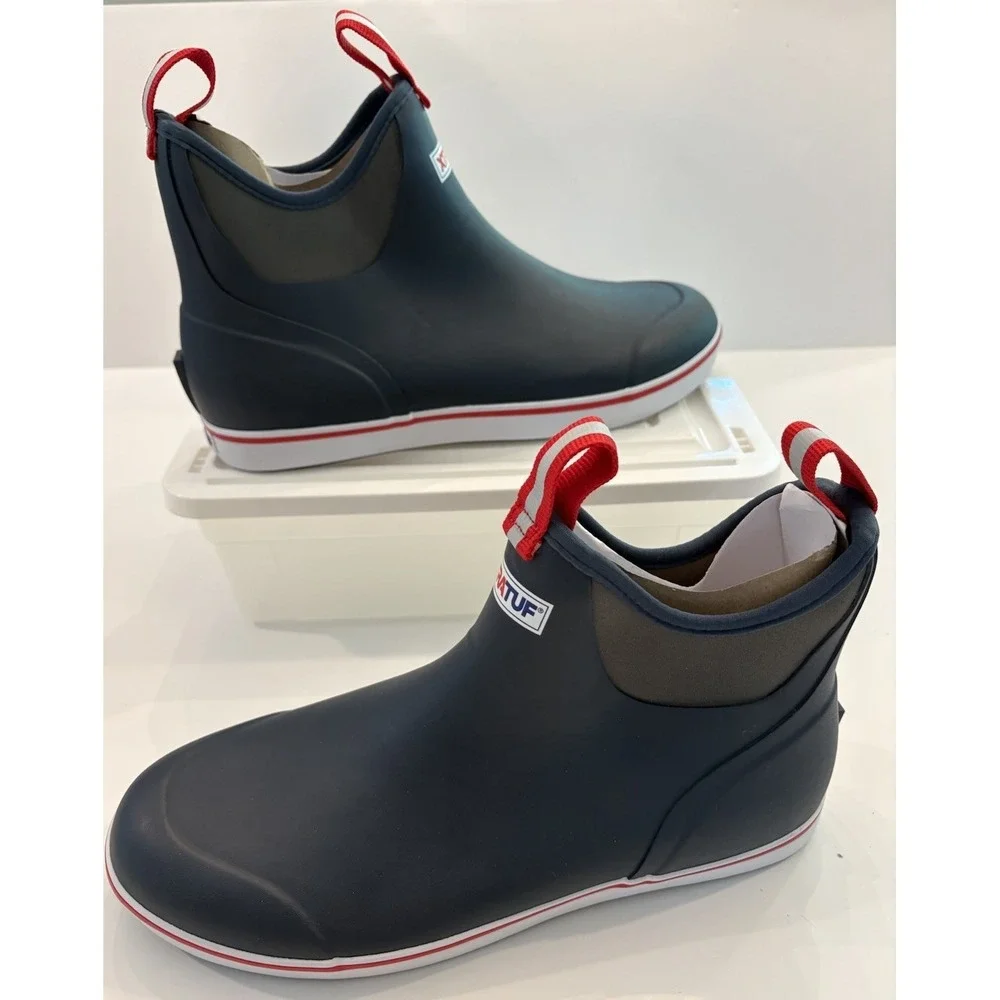 Xtratuf 6